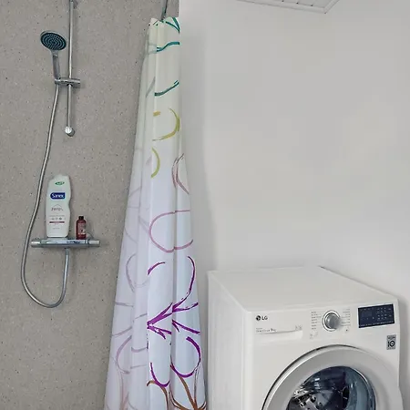 3 Bedroom Lovely In Nyaraló