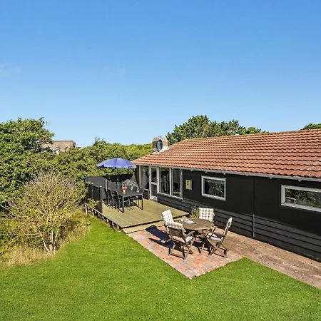 Hébergement de vacances 3 Bedroom Lovely In *