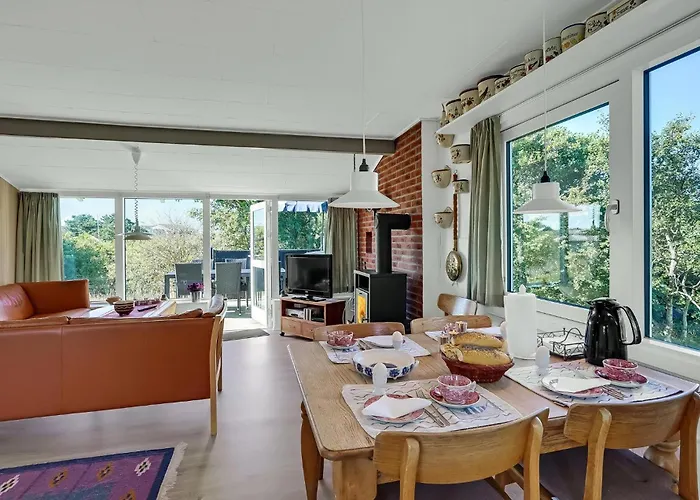 3 Bedroom Lovely In *