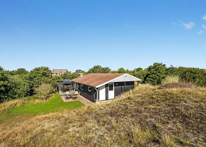 Semesterbostad 3 Bedroom Lovely In