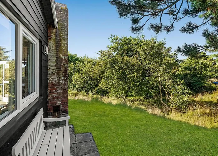 3 Bedroom Lovely In Semesterbostad